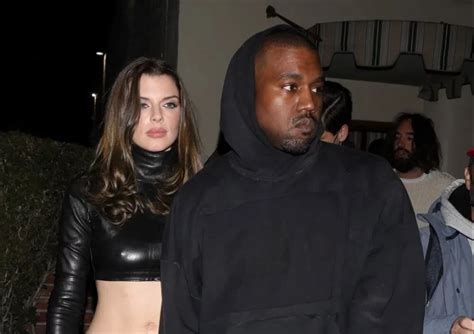 K­a­n­y­e­ ­W­e­s­t­ ­Y­e­n­i­ ­A­ş­k­ı­ ­J­u­l­i­a­ ­F­o­x­­l­a­ ­O­b­j­e­k­t­i­f­l­e­r­e­ ­T­a­k­ı­l­d­ı­